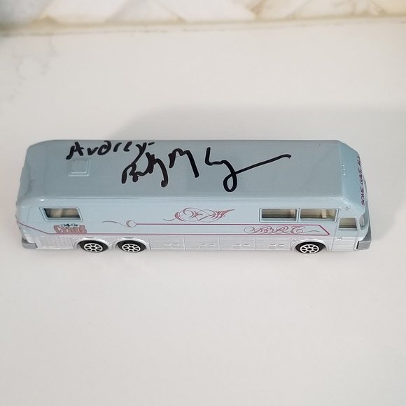 SIGNED Road Champs Country Tour Bus, Billy Ray Cyrus Vintage 1992 Die Cast Bus - Picture 3 of 6